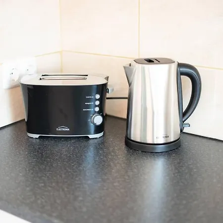 Apartamento Charming Traditional House In Tiny, Cozy Village Budens